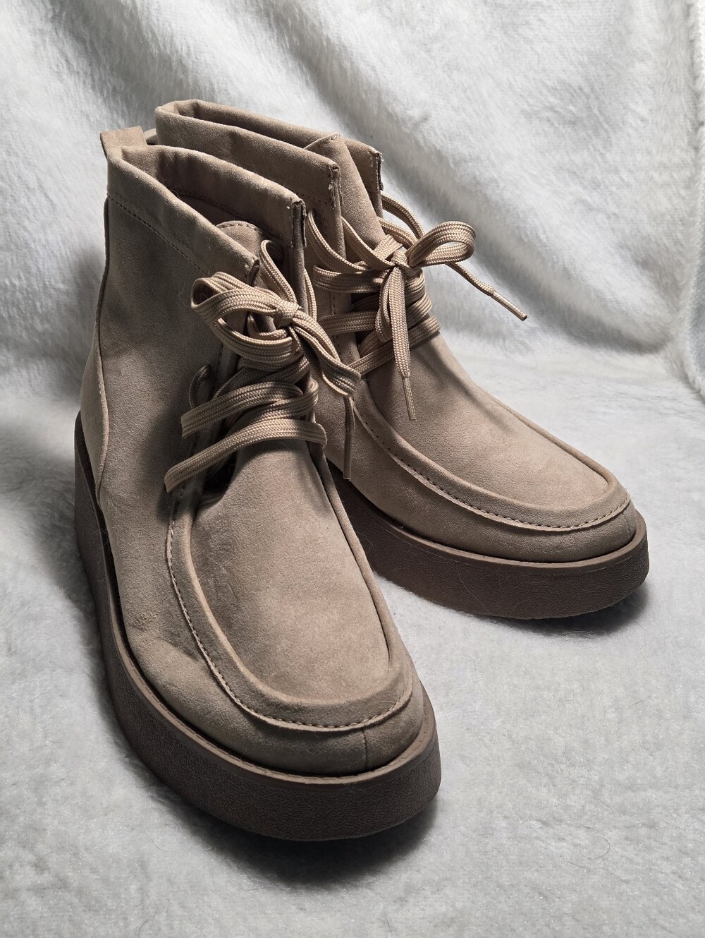 Old Navy Women's Lace Up Tan Fashion Wedge Boots
